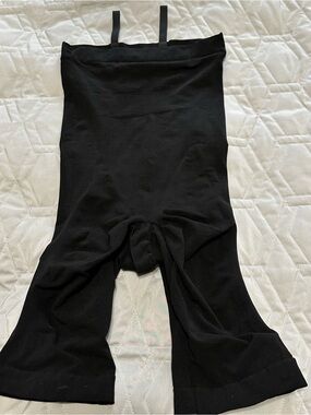 Sz XL⭐️Like New Body Hush Black High Waist Shape Shorts with Bra Loops